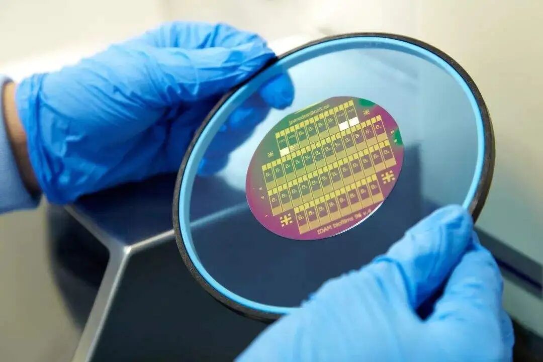 Какво представлява технологията за свързване на вафли?