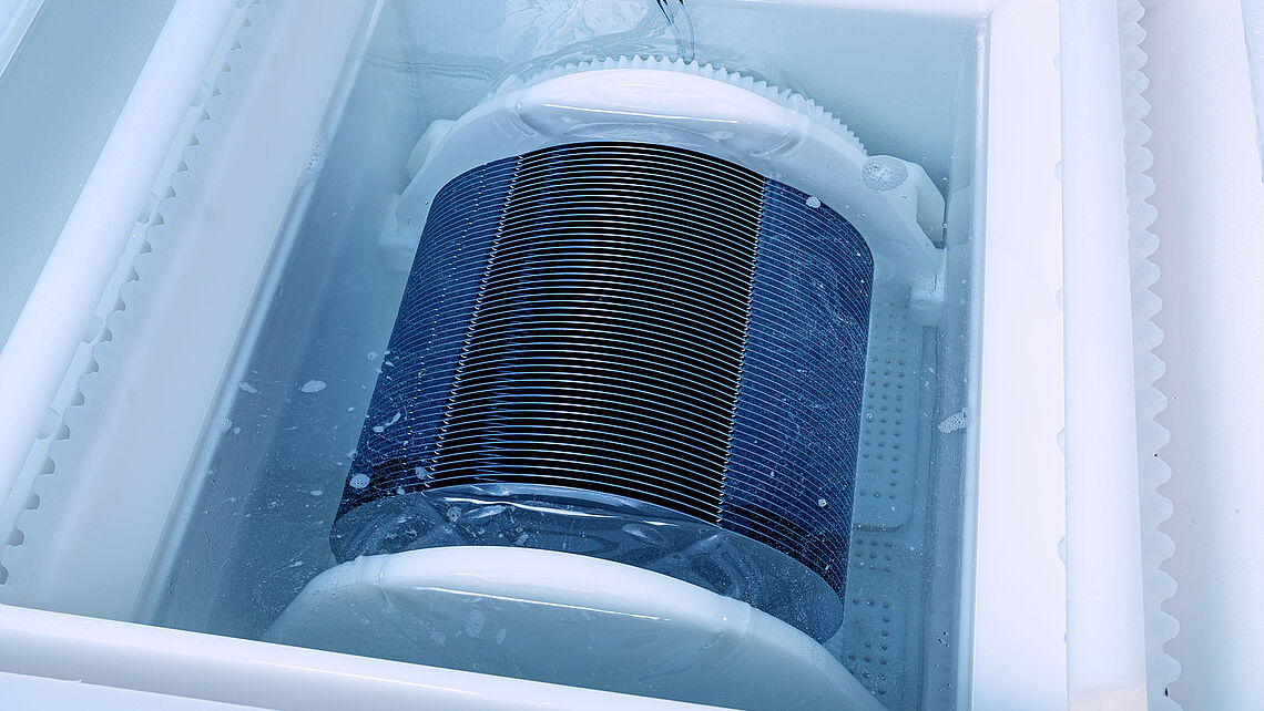 Какво представлява почистването на полупроводникови пластини?